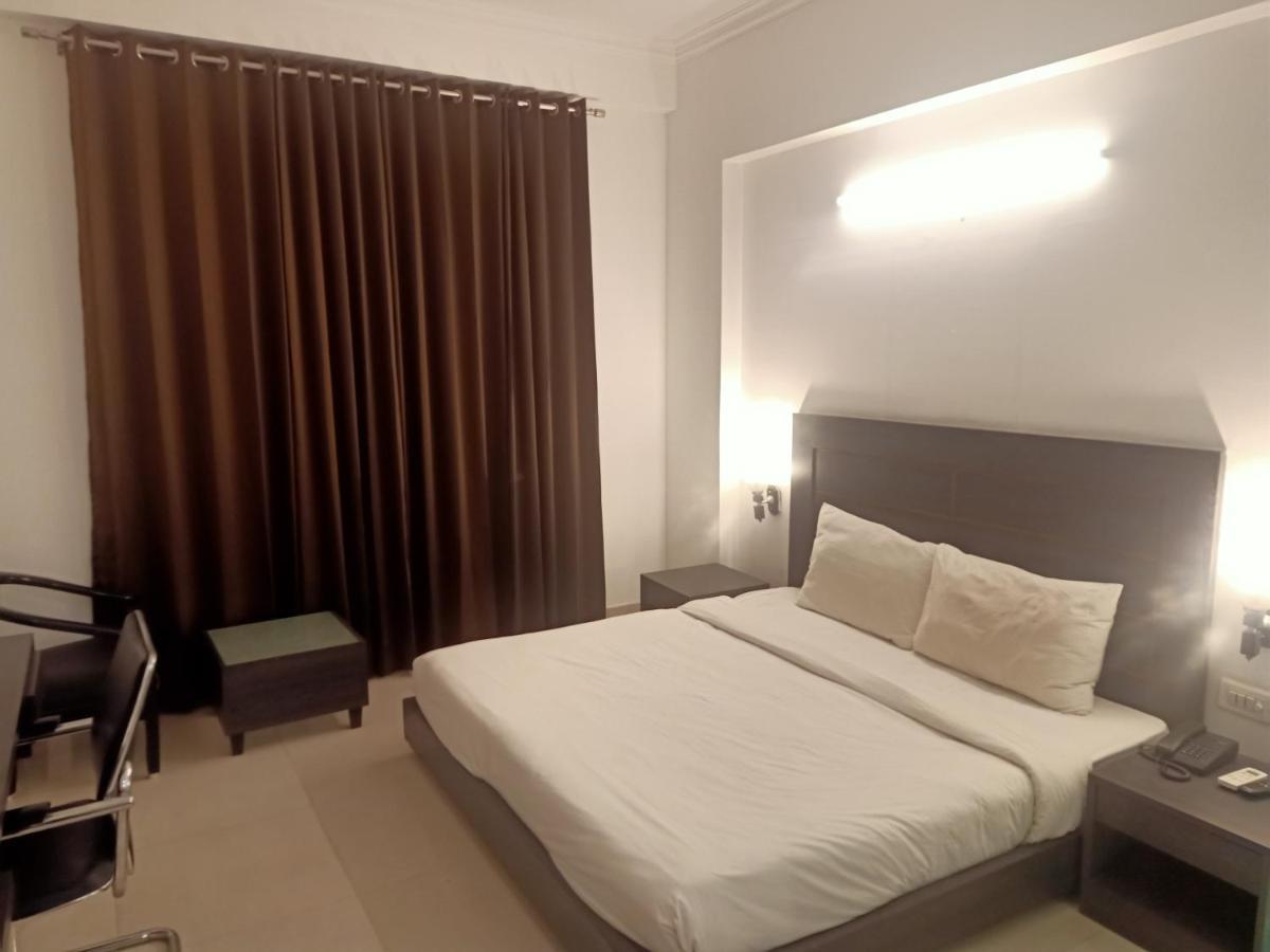 Hotel Chaupal By Casa Bella Gurgaon Ngoại thất bức ảnh