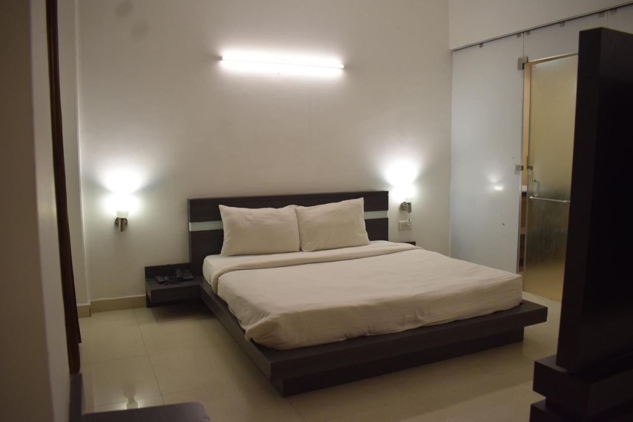 Hotel Chaupal By Casa Bella Gurgaon Ngoại thất bức ảnh