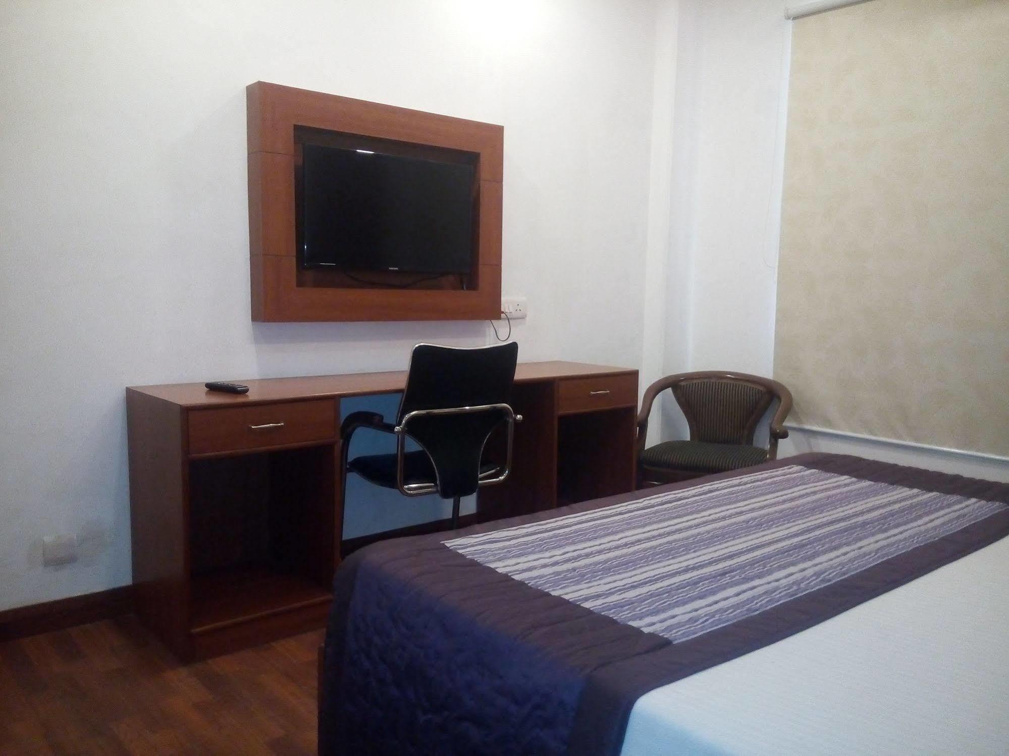 Hotel Chaupal By Casa Bella Gurgaon Ngoại thất bức ảnh