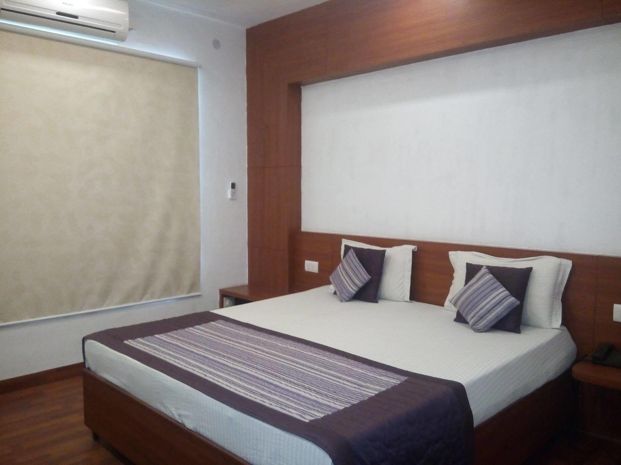 Hotel Chaupal By Casa Bella Gurgaon Ngoại thất bức ảnh